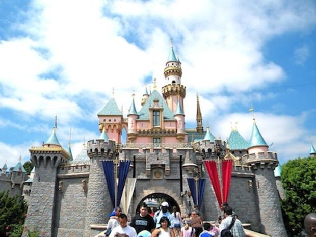 Disneyland Castle - Wikipedia 