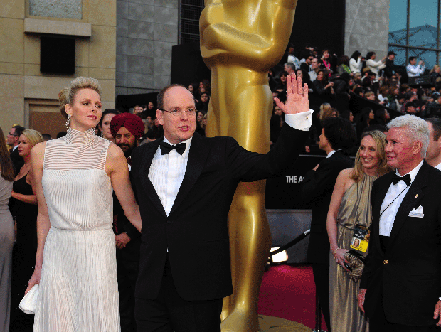 016-oscars2.gif 