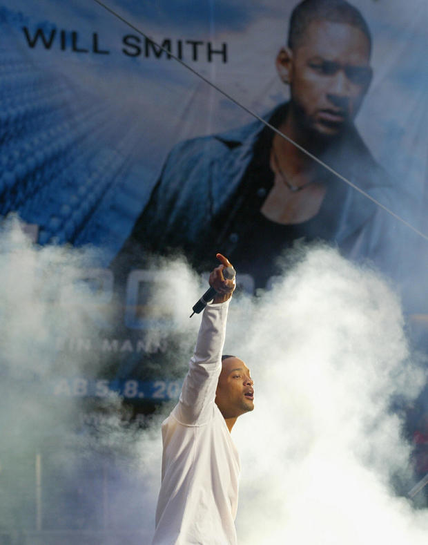 marcus-brandt-us-actor-and-singer-will-smith-performs-on-the-stagte-of-the-sony.jpg 