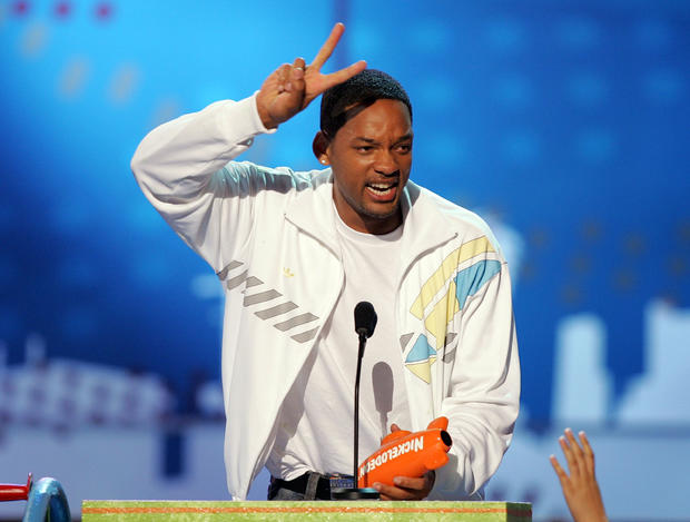 kevin-winter-actor-will-smith-accepts-his-award-for-favorite-animated-movie-voice-onstage.jpg 