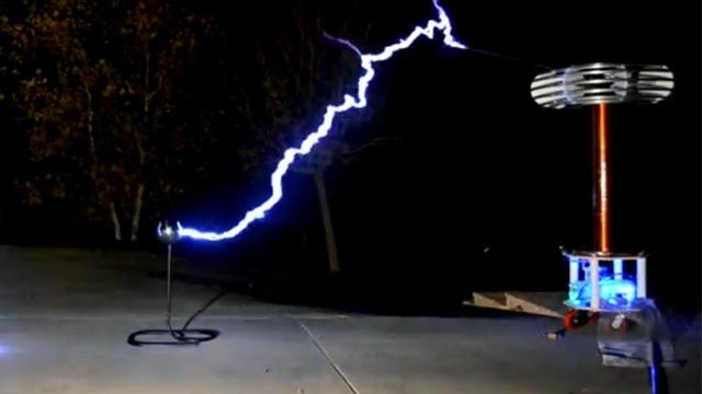 Tesla coil - "Sweet Home Alabama" 
