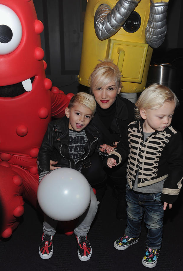 alberto-e-rodriguez-singer-gwen-stefani-and-sons-kingston-and-zuma-rossdale-attend.jpg 