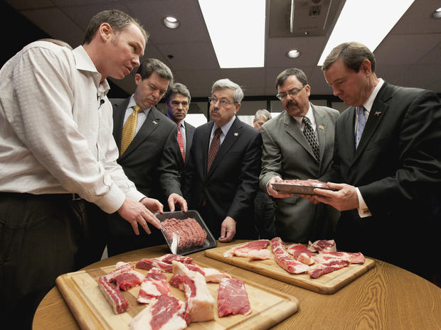 Governors, state officials tour "pink slime" plant in Nebraska 