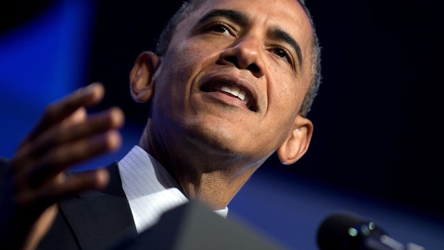 Obama blasts Romney on GOP budget plan 