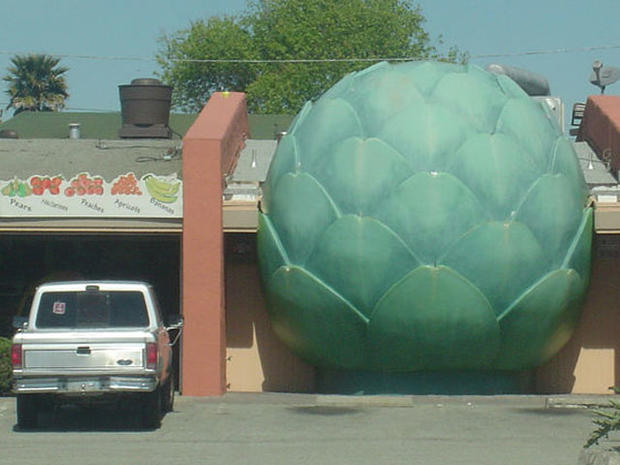 worlds-largest-artichoke.jpg 