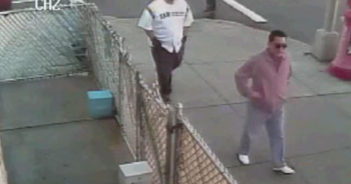 Nypd Brooklyn Burglary Suspects Posed As Construction Workers To Target Elderly Victim Cbs 