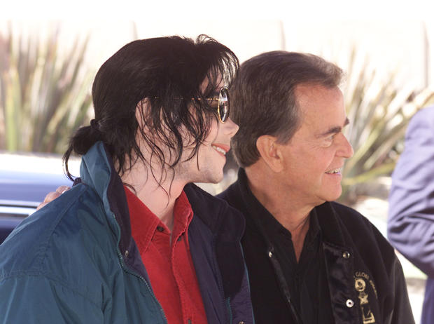 kevin-winter-michael-jackson-arrives-at-the-pasadena-civic-auditorium-in-pasadena-ca-to-tape-his-performance-for-dick-clarks.jpg 