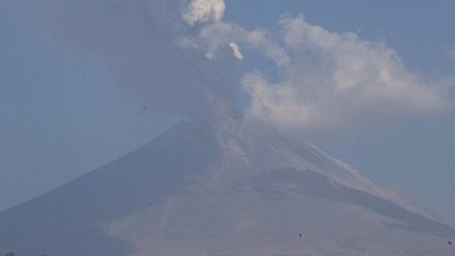 Volcano_AP12042017152.jpg 