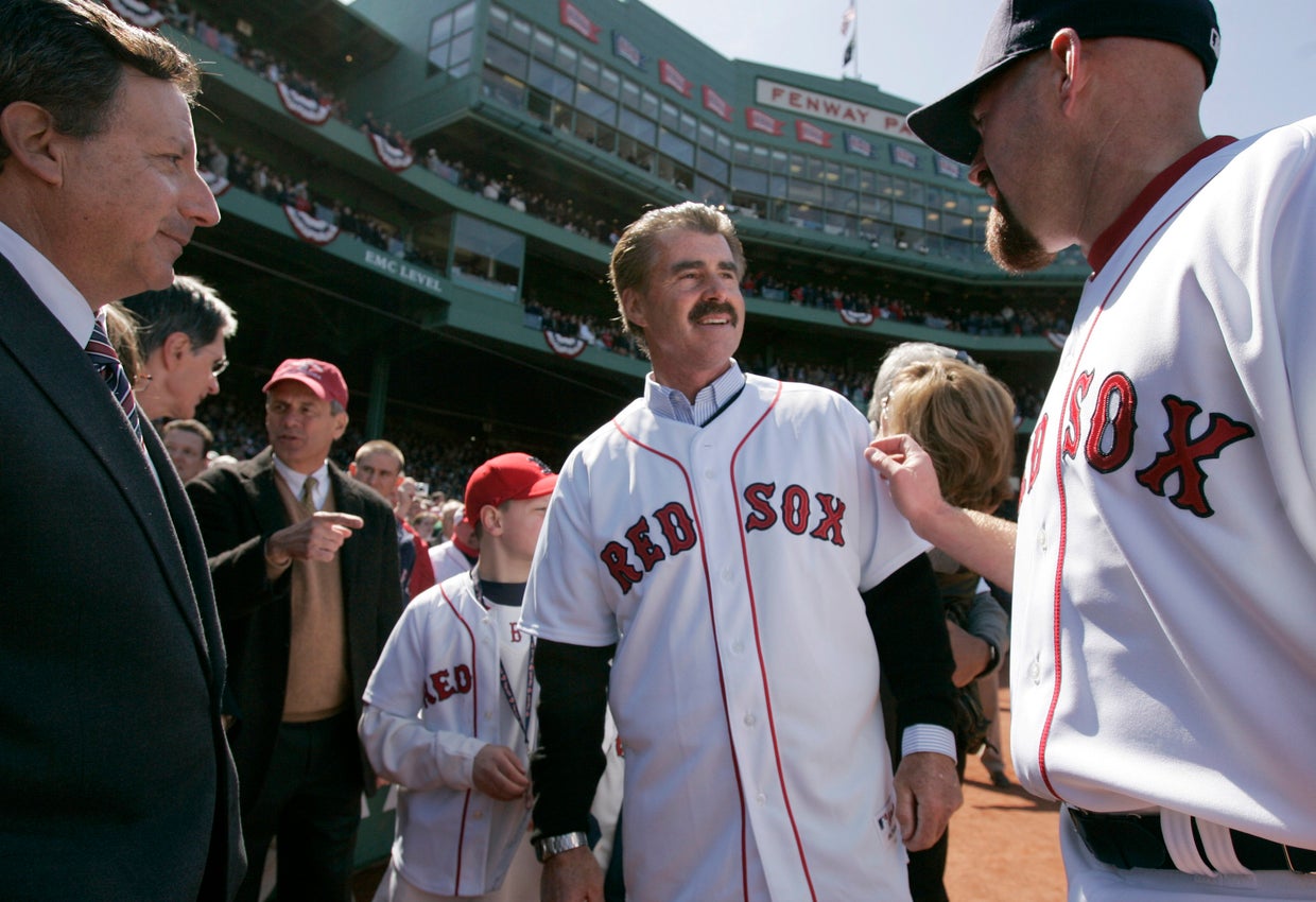  Bill Buckner comes back to Fenway 