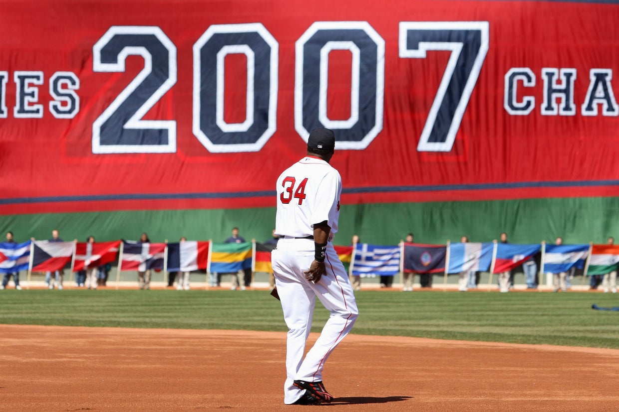 David Ortiz heads out on to the field to get his 2007 World Series Championship ring 