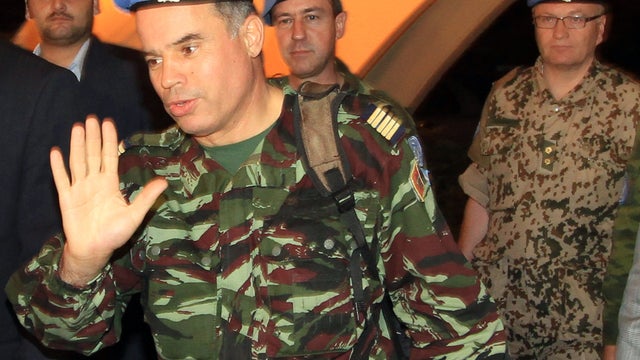 U.N. authorizes 300 observers in Syria 