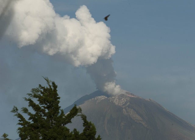 Volcano_143208202.jpg 