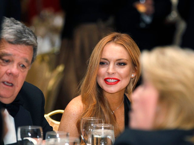 120428-Lindsay_Lohan-AP12042802133.jpg 