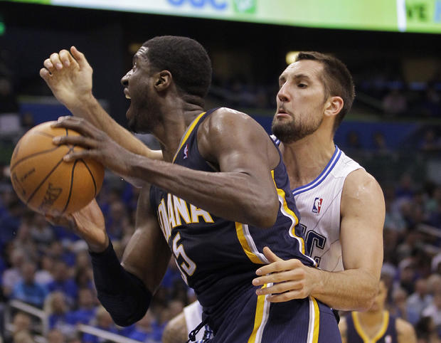 Roy Hibbert makes a move to get past Ryan Anderson 