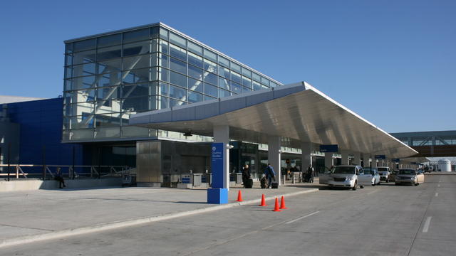 airport-north-terminal.jpg 