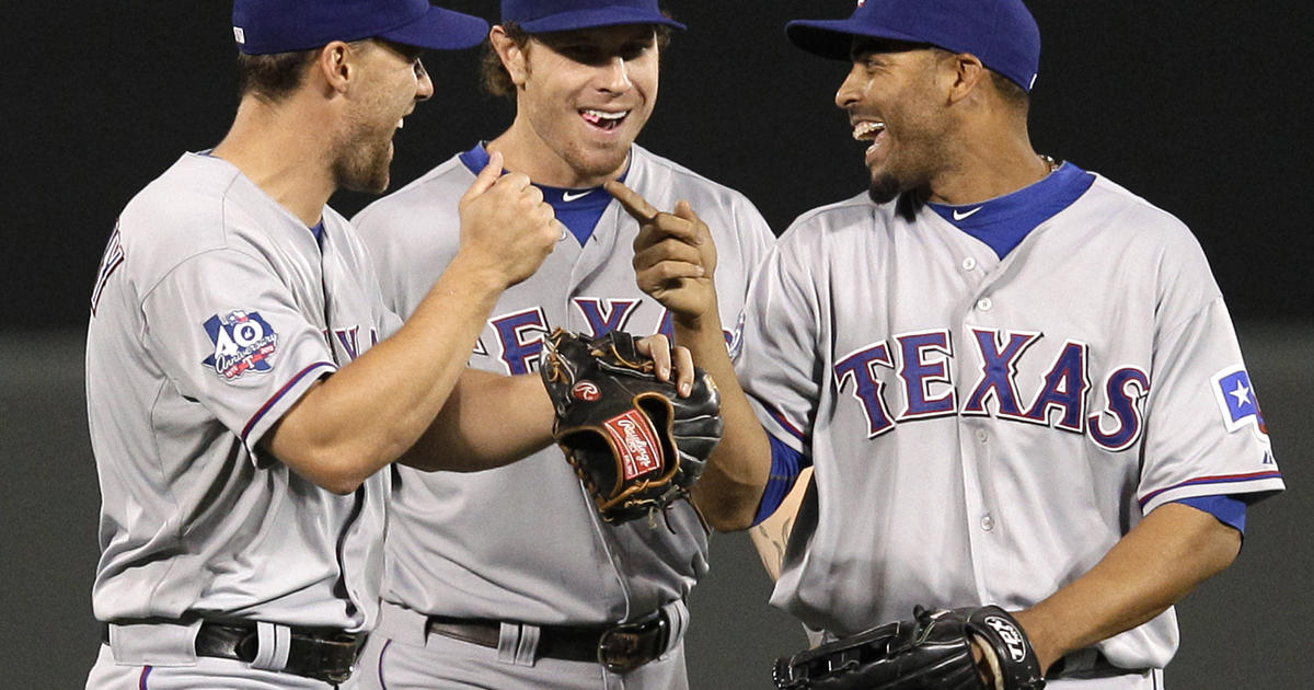 SuperFast Reaction: Adrian Beltre Channels Some Josh Hamilton, Hits 3 Home  Runs vs Orioles - Off The Bench