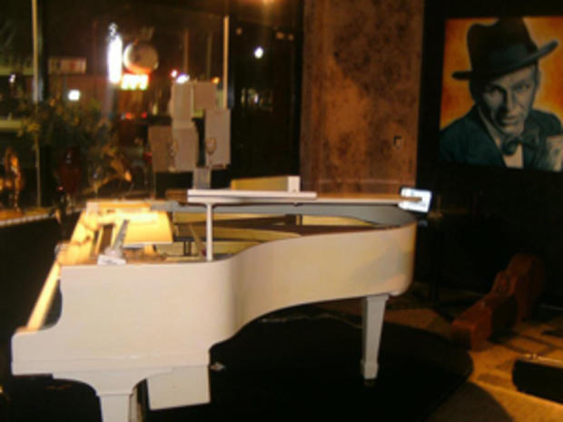 Nightlife &amp; Music Piano Bars, Semeraro's ItalianCafe 