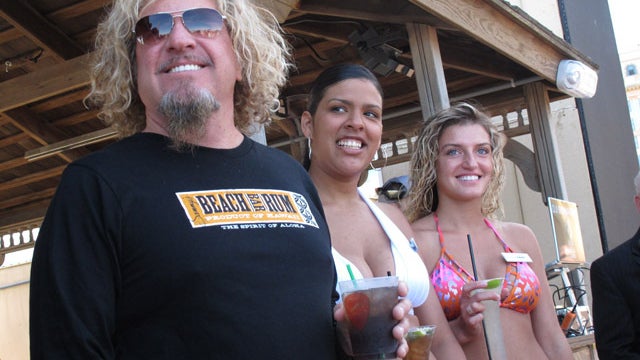 120518-Sammy_Hagar-AP120518127887.jpg 
