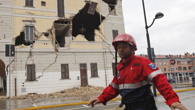 Quake_Italy_tAP120520010626.jpg 