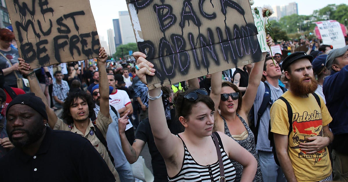 NATO protesters gather for Chicago rally - CBS News