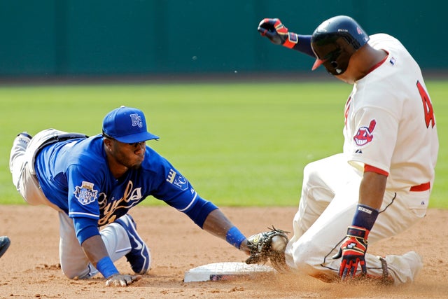 Irving Falu tags out Jose Lopez 