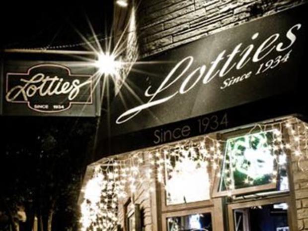 Lottie's Pub 