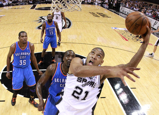 Tim Duncan lays the ball up  