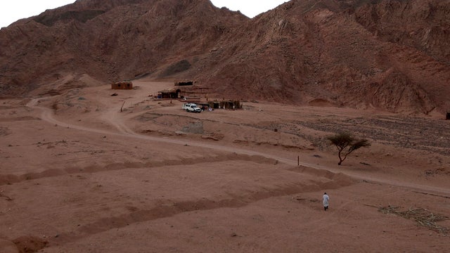 Bedouin tribesman walks to his camp in Dahab 