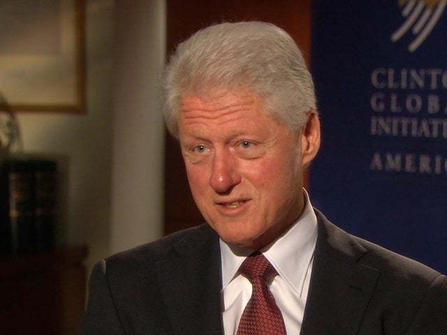 Clinton warns time is running out for Euro zone  