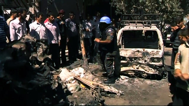 Syrian fighting closes in on Damascus 