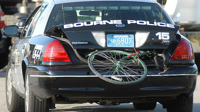 bourne-bicyclist-struck.jpg 