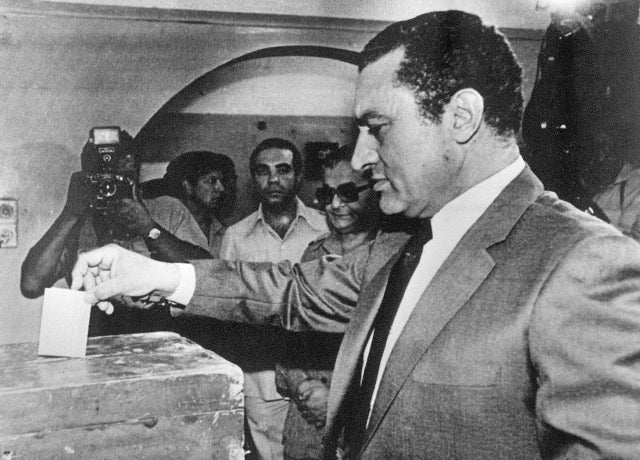 Mubarak_vote107787045.jpg 