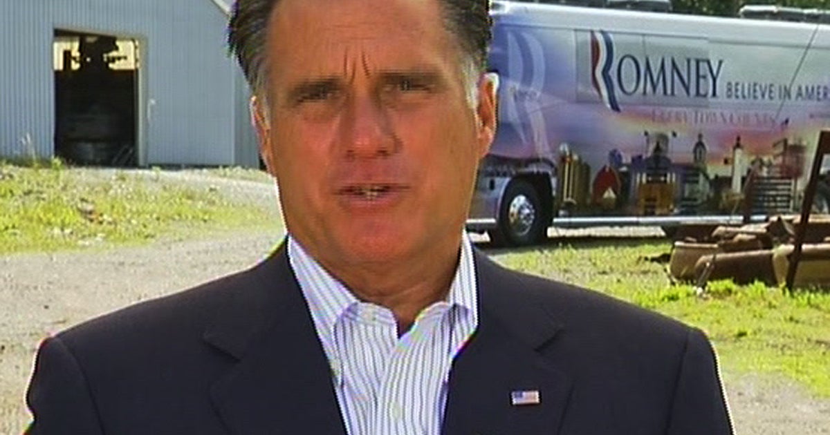 Romney borrows a page from Santorum