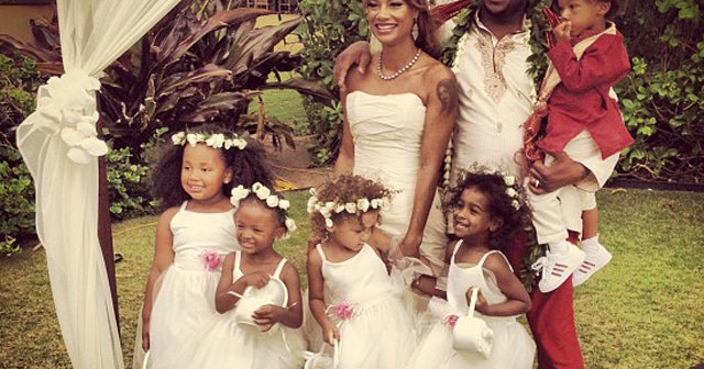 Bobby Brown ties the knot in Hawaii - CBS News