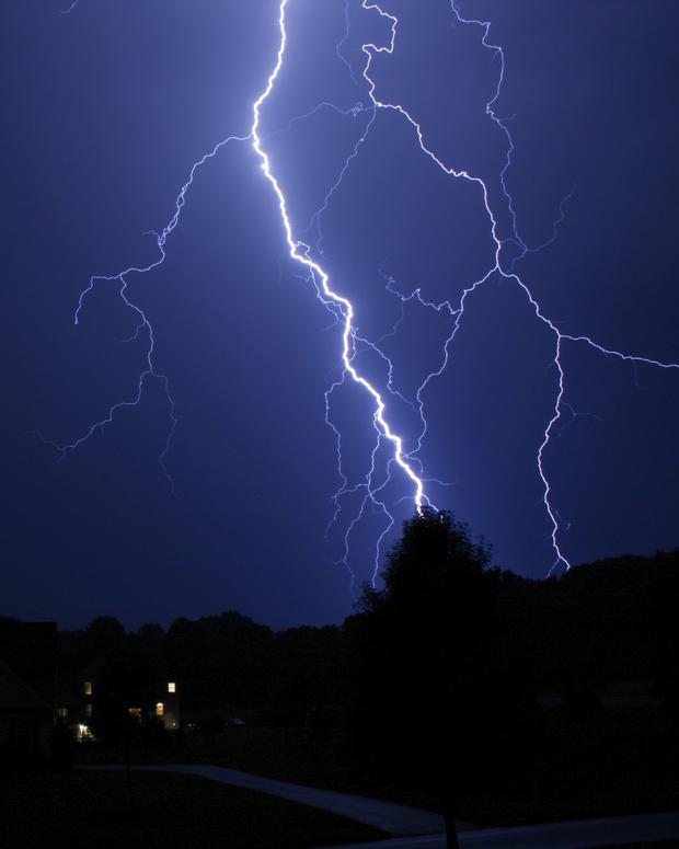lightning-over-elverson-kris-ebbert.jpg 