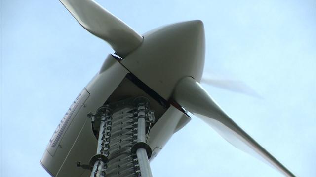 wind-turbine-pic-3.jpg 