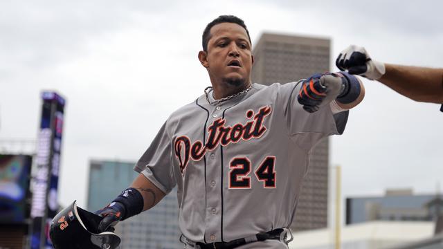 Detroit Tigers - Miguel Cabrera and family with commemorative