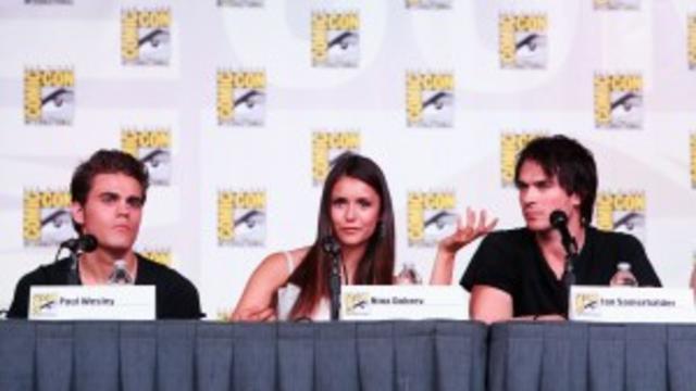 tvd-at-comic-com-2012.jpg 