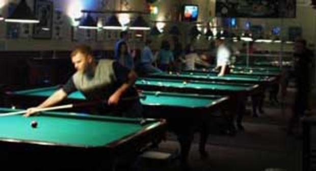 pool, Golden Sports Bar and Grill 