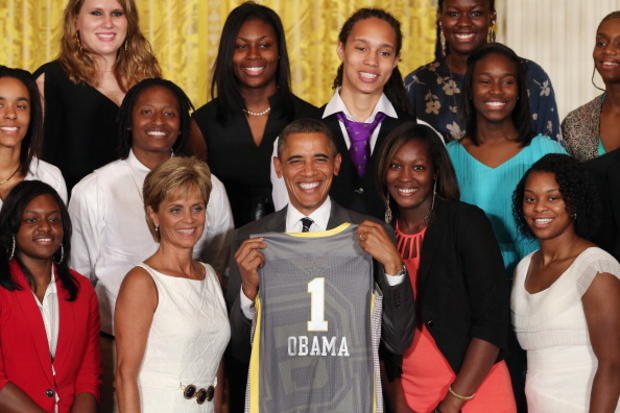 Obama Welcomes 2012 NCAA Women's Basketball Champions To White House 