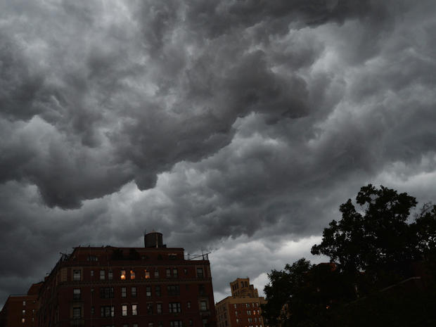Storm clouds gather over Manhattan's east side 