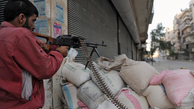 Syria steps up assault on rebels in Aleppo 