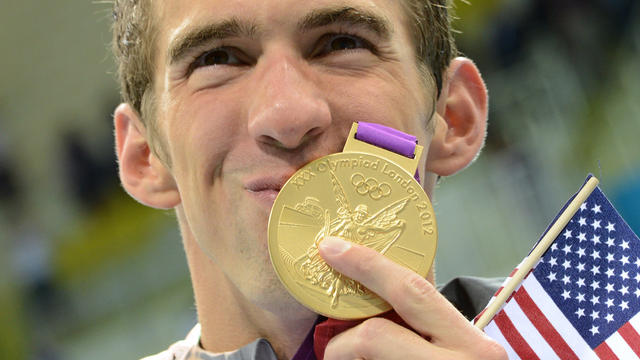 Michael Phelps breaks Olympic medal record 