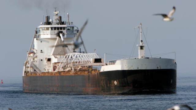 freighter-on-great-lakes.jpg 
