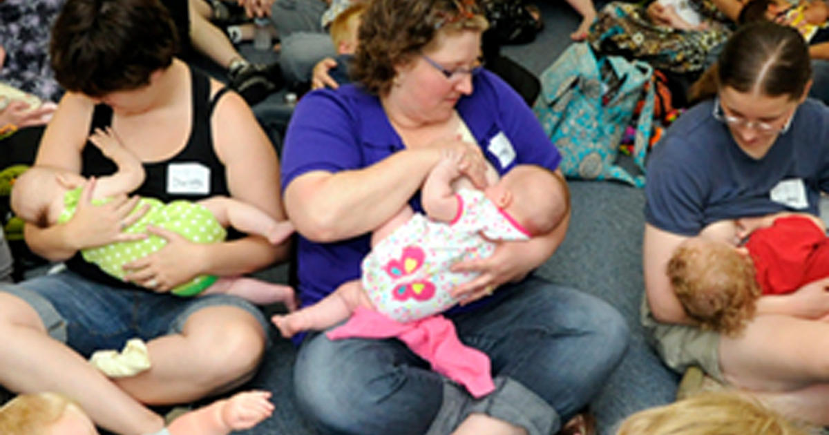Mothers participating in Big Latch On attempt world breast-feeding record - CBS  News