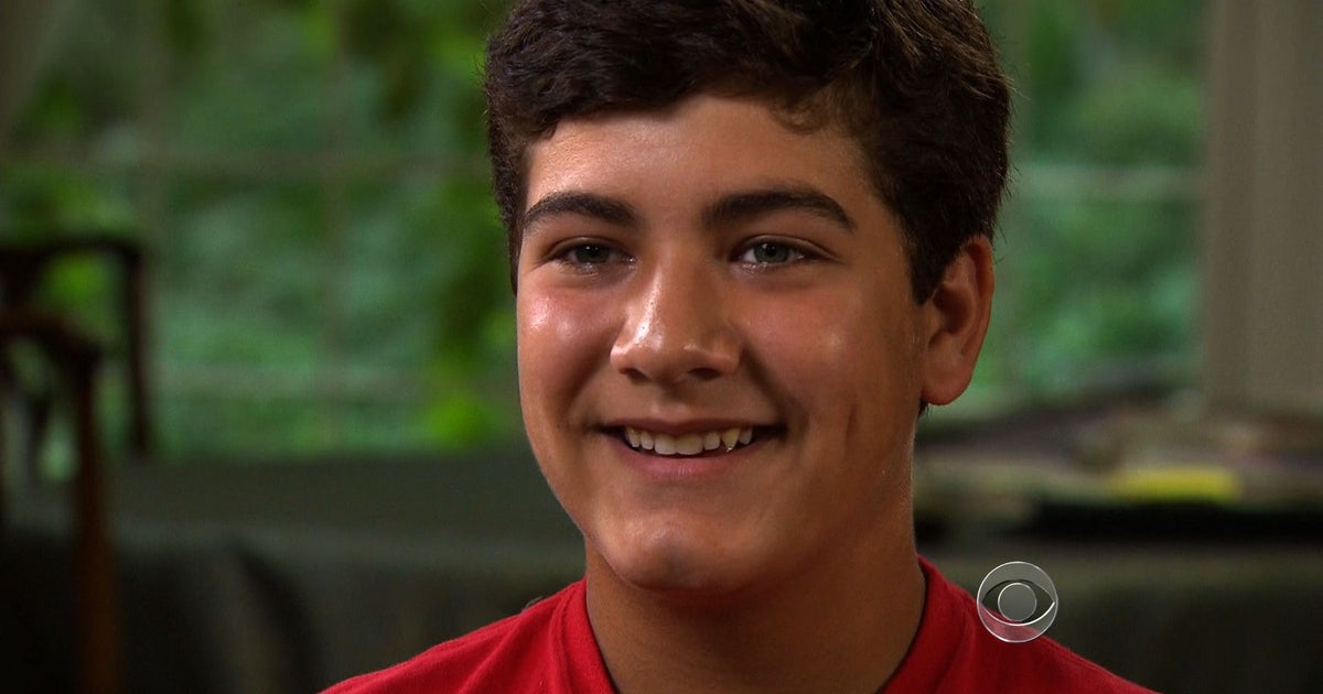 Teen's three-pointers worth much more for SEAL families - CBS News