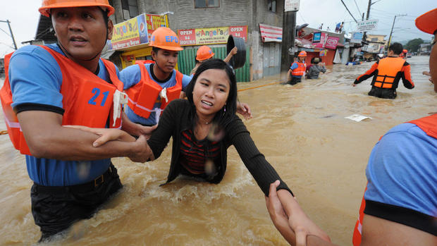 Dams overflow flooding metro Manila 