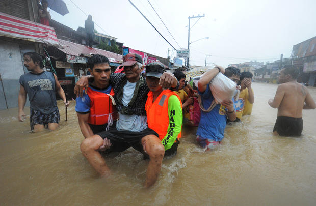 13-Flooding-Manila.jpg 