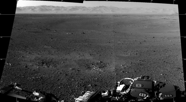 First full-resolution images from Curiosity Mars rover 