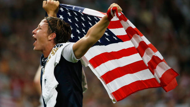 U.S. women win 3rd straight soccer gold 